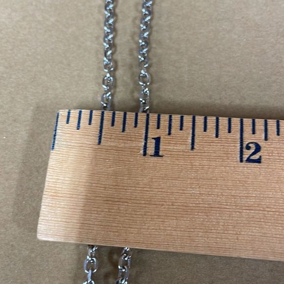 Black and silver cross necklace - Picture 7 of 9